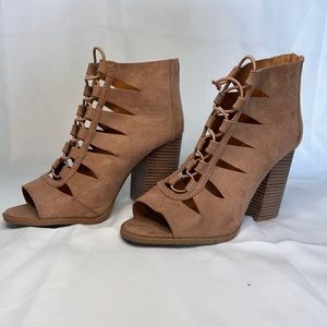 Charlotte Russe Boot Heel
